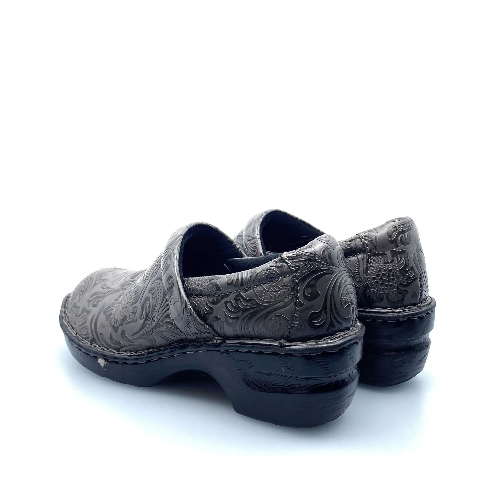 BOC Born Womens Clogs Size 7.5M Gray Embossed Vegan Leather