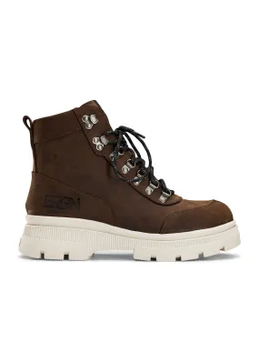 Hiking Boots - Chocolate Brown / 135 Sand